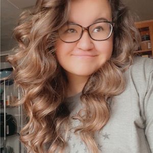 Meet your Posher, Kamri